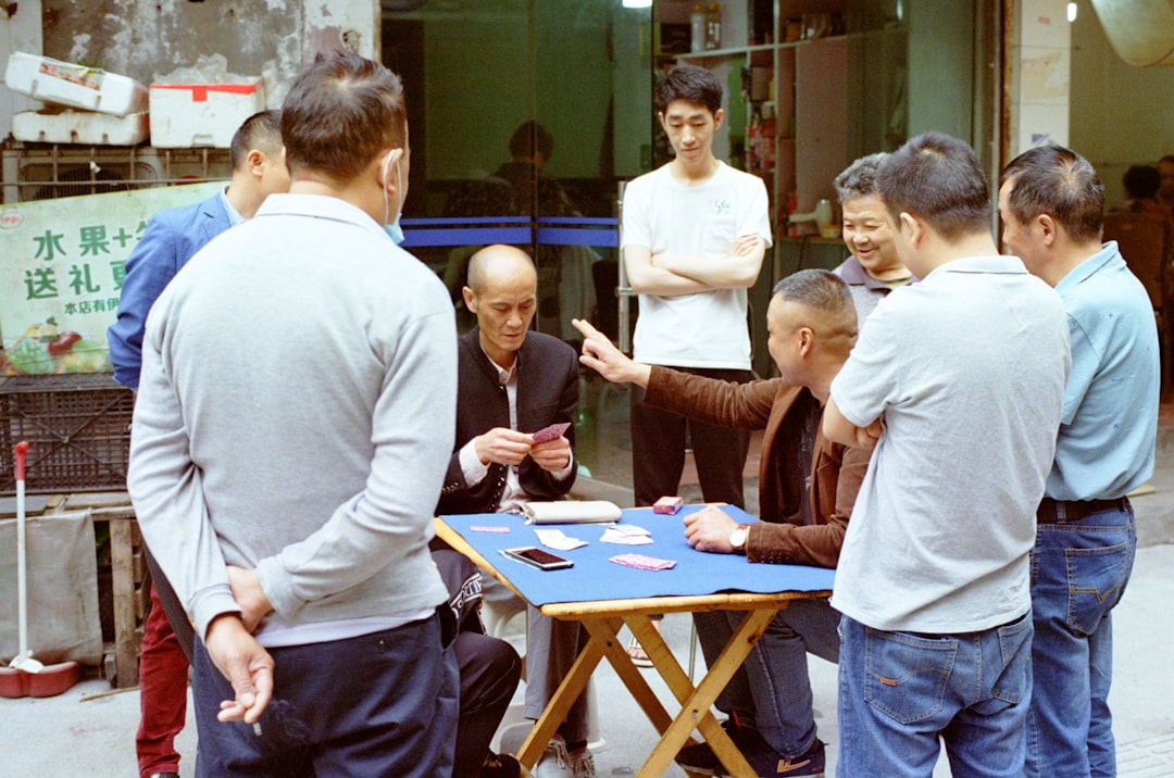 How to Balance Relationships, Pace and Written Records in China Supplier Conversations